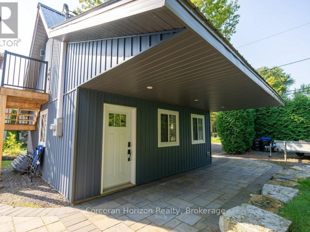 280 Robins Point Road, Georgian Bay