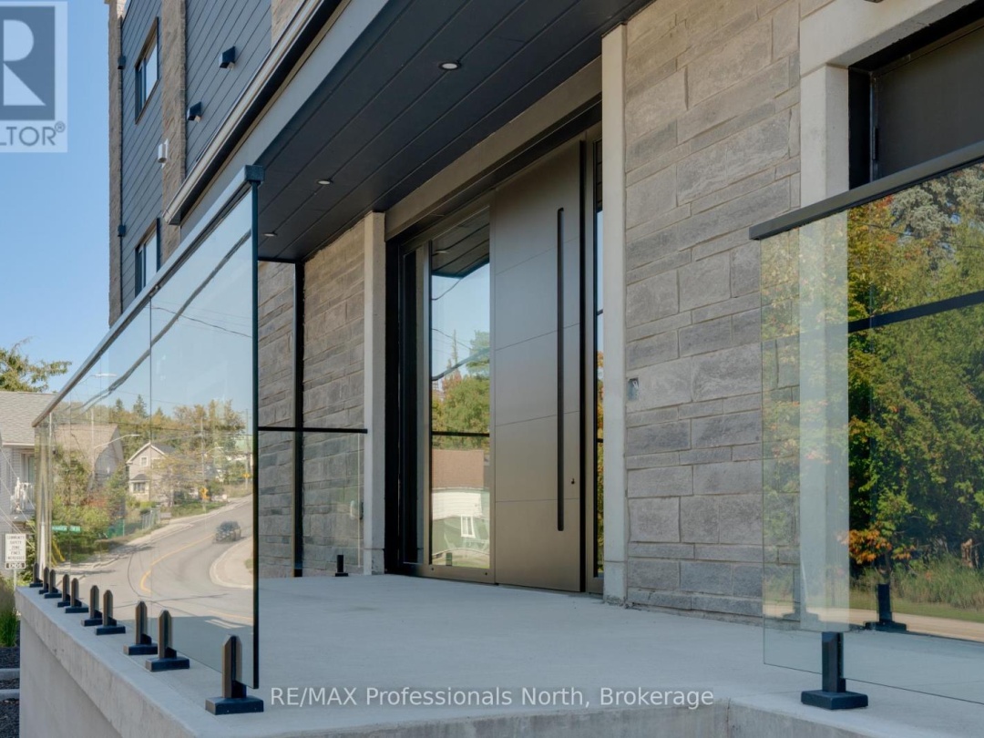 101 - 32 BRUNEL ROAD, 