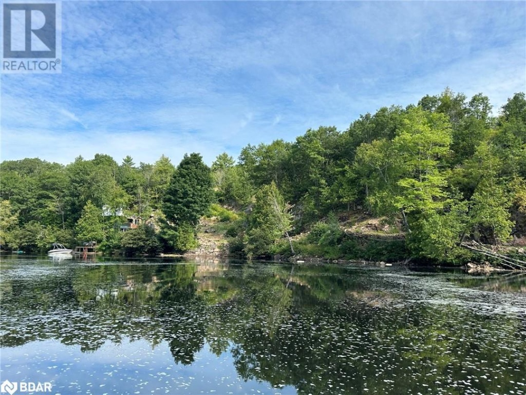 3950 Severn River Shore, Severn Lake