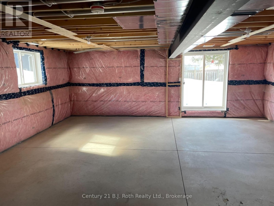 3382 Azcona Avenue, Severn