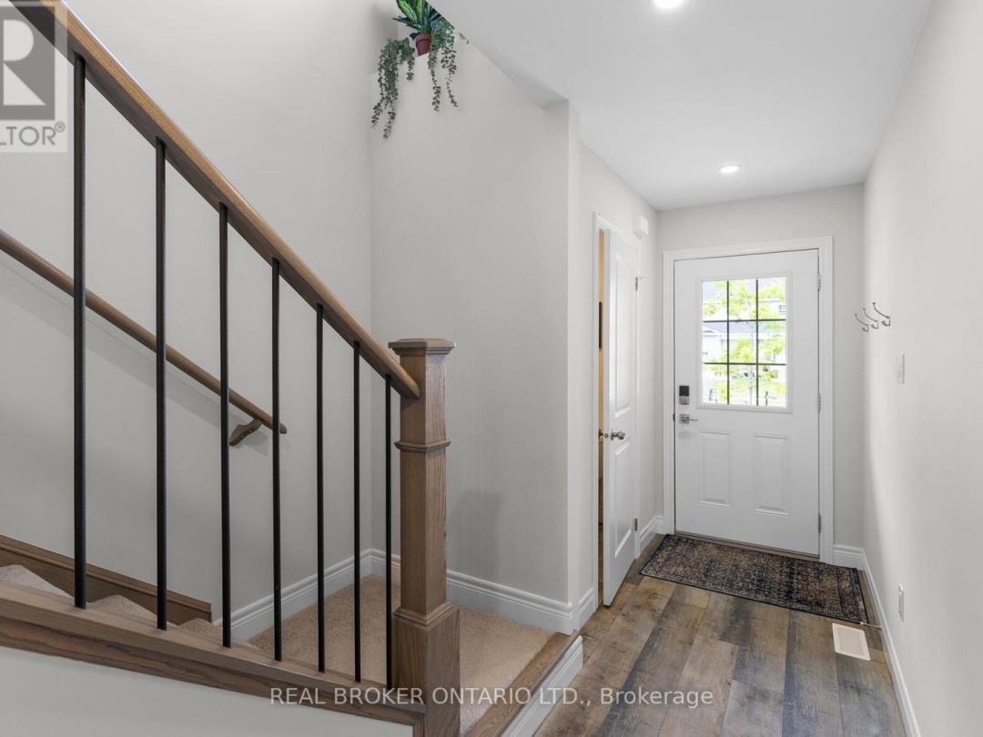 8 NICOLE PARK PLACE, 