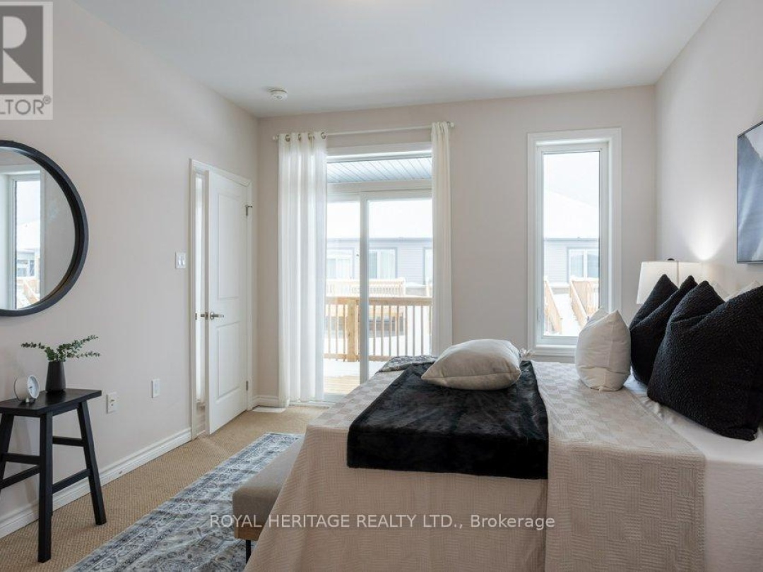 28 - 17 LAKEWOOD CRESCENT, 