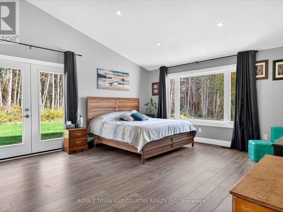 9 LYTLE LANE, 