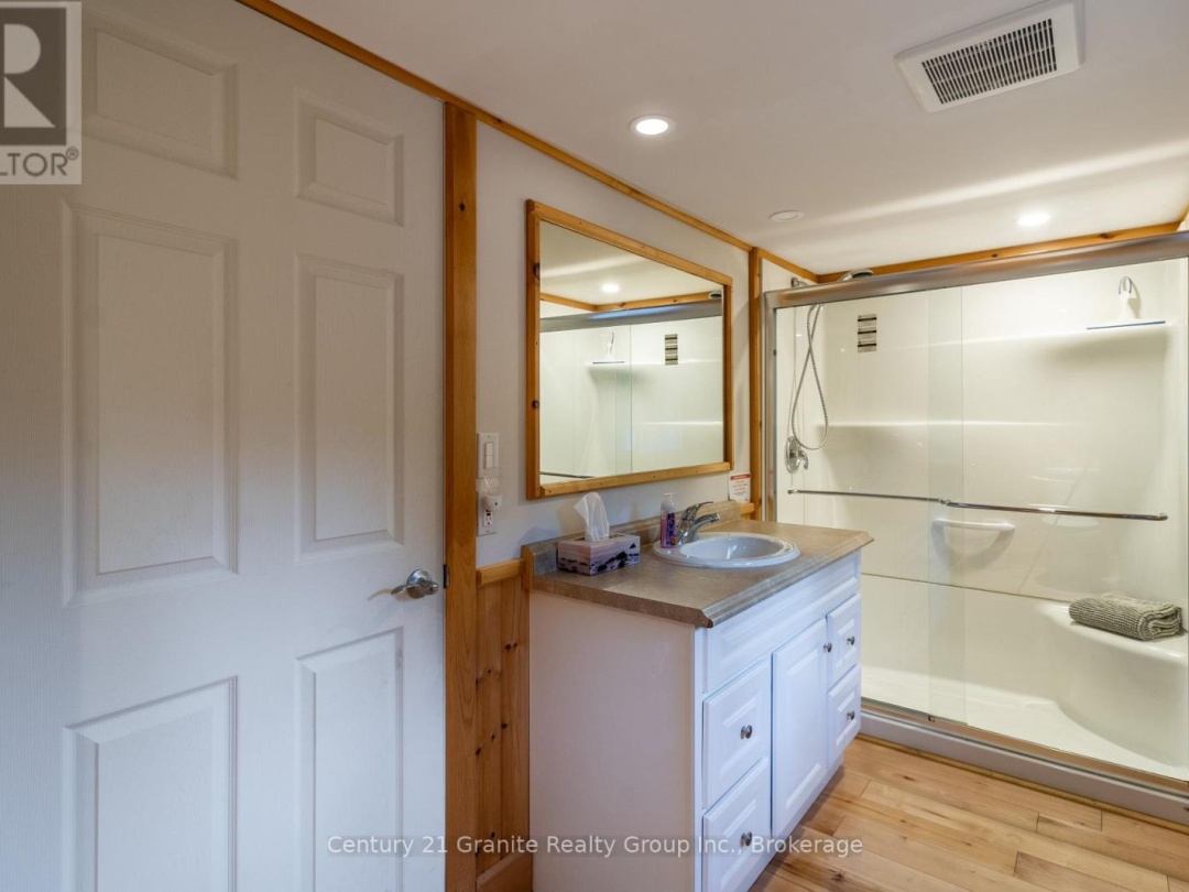 1317 Sullivan Drive, Haliburton Lake