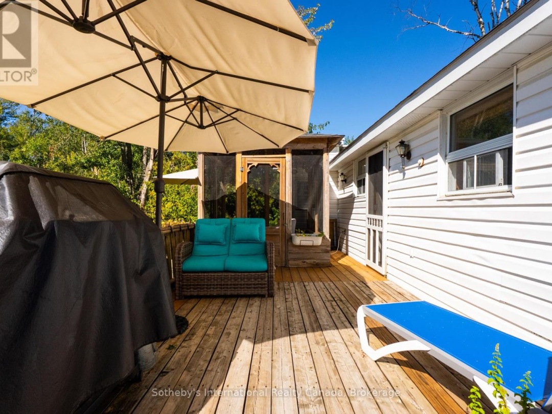 1118 SOUTH KAHSHE LAKE ROAD, 
