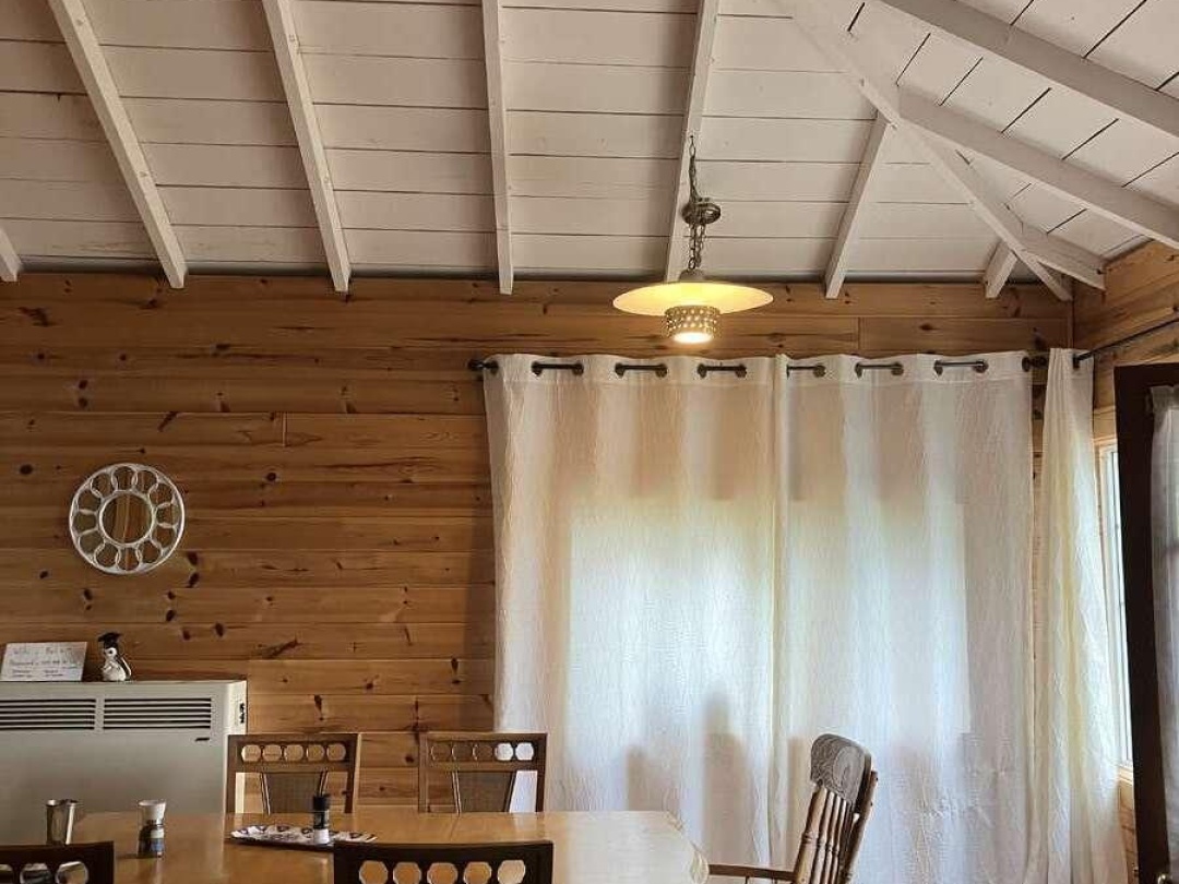 1045 REYNOLDS ROAD, Horseshoe Lake