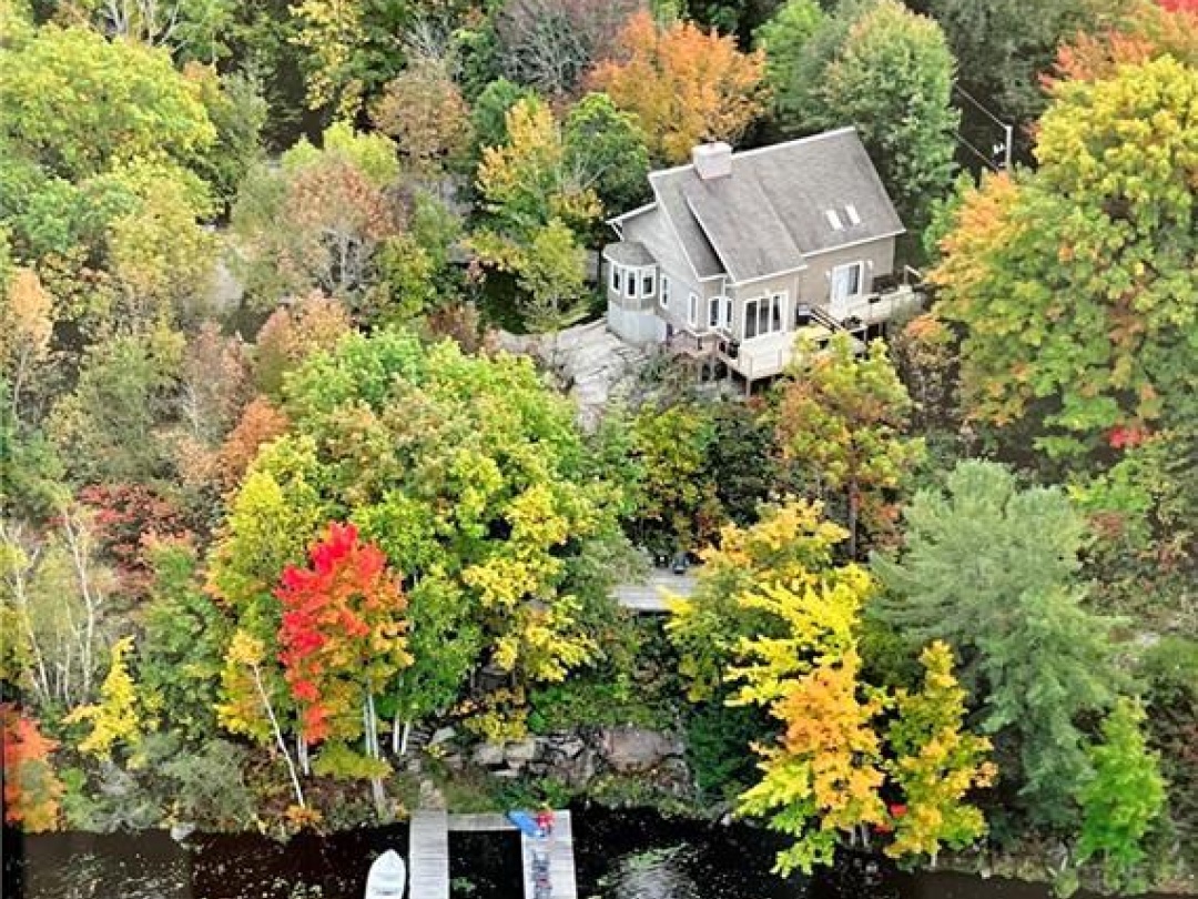 2043 Beman Point Lane, Gloucester Pool
