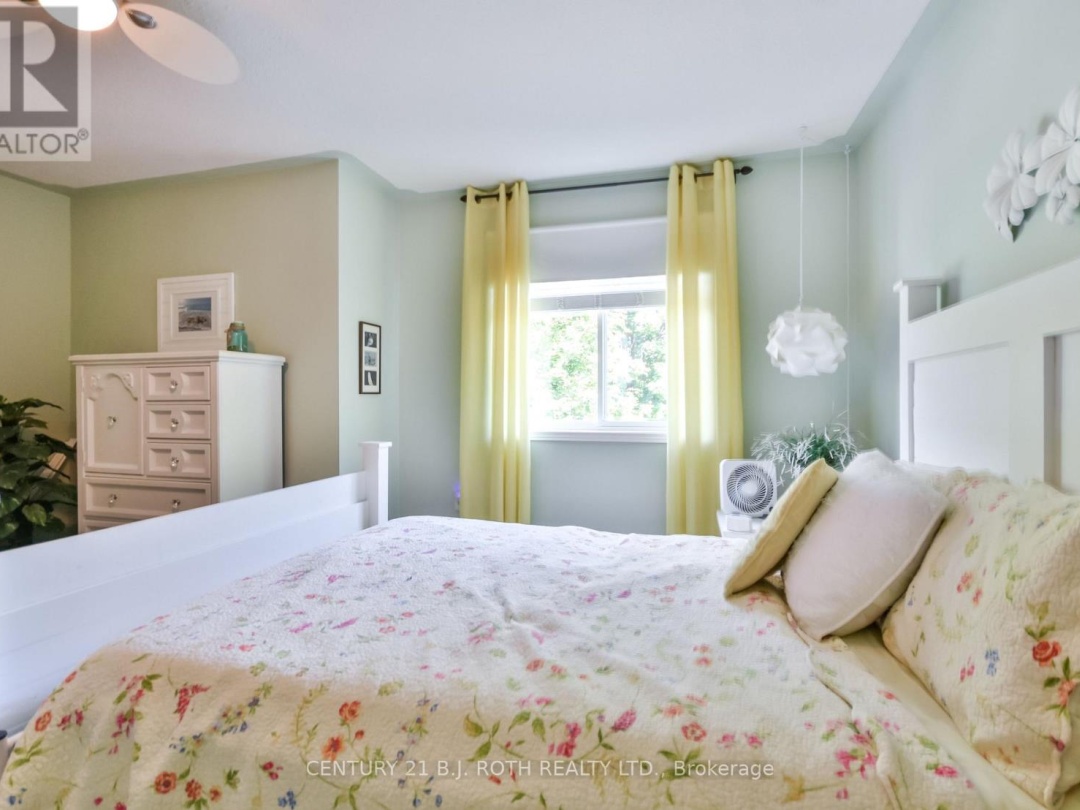 17 VIVIAN LANE, 