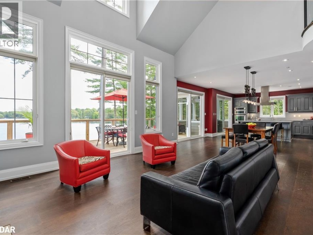 1043 FORTUNES Trail, 
