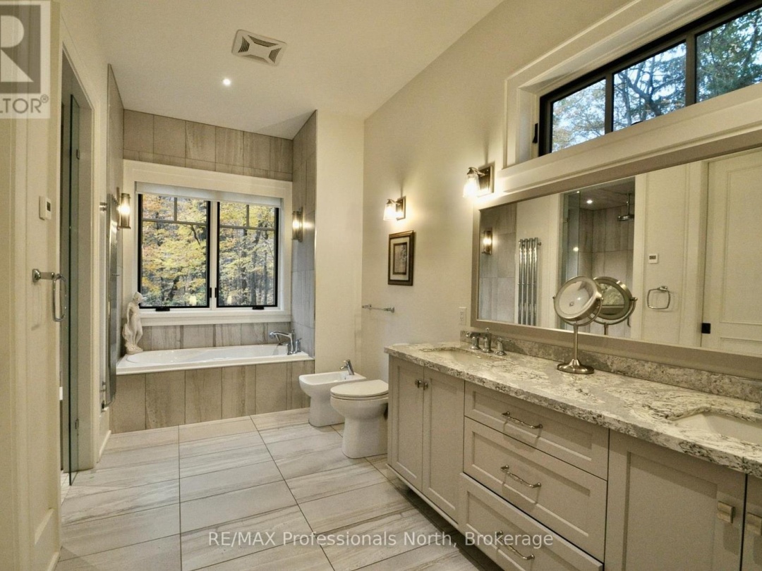 11 TIPPER LANE, 