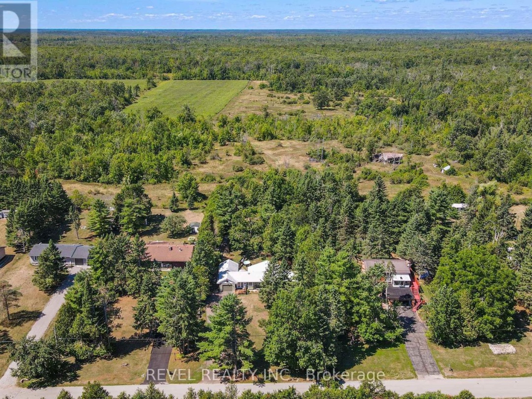 643 BALSAM LAKE DRIVE, 