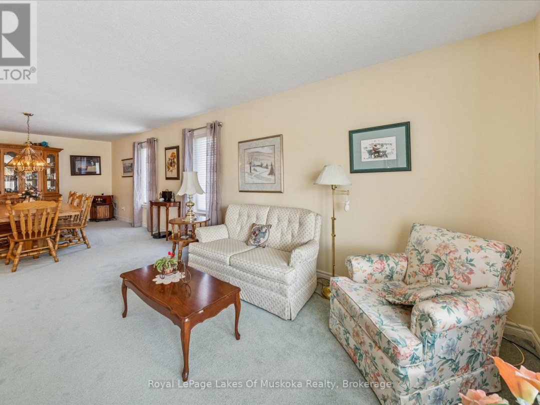 7 INVERARAY COURT, 