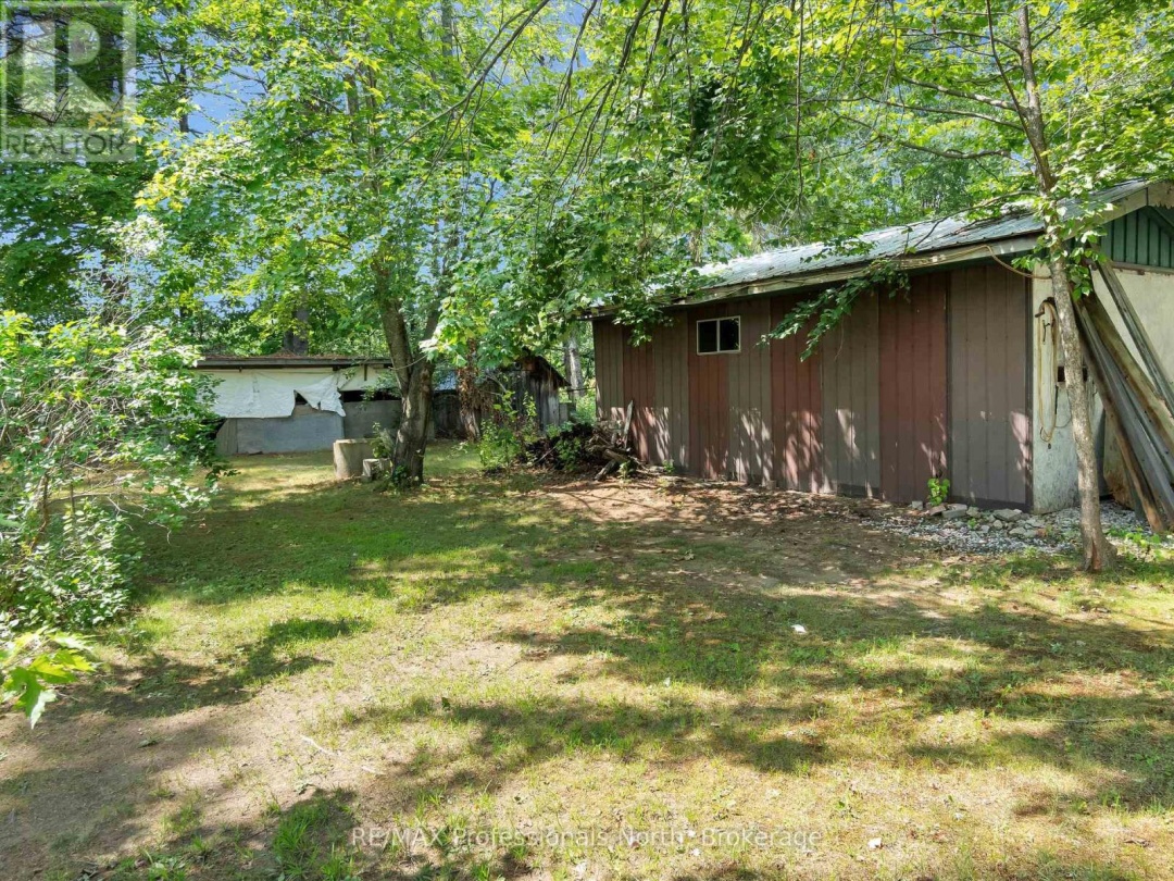1716 GRAVENHURST PARKWAY, 