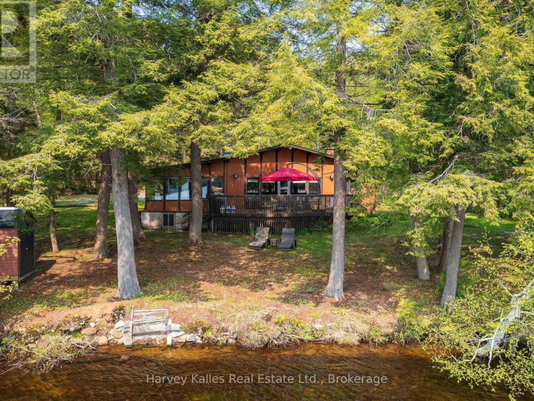 1033 SCOTT LANE, 