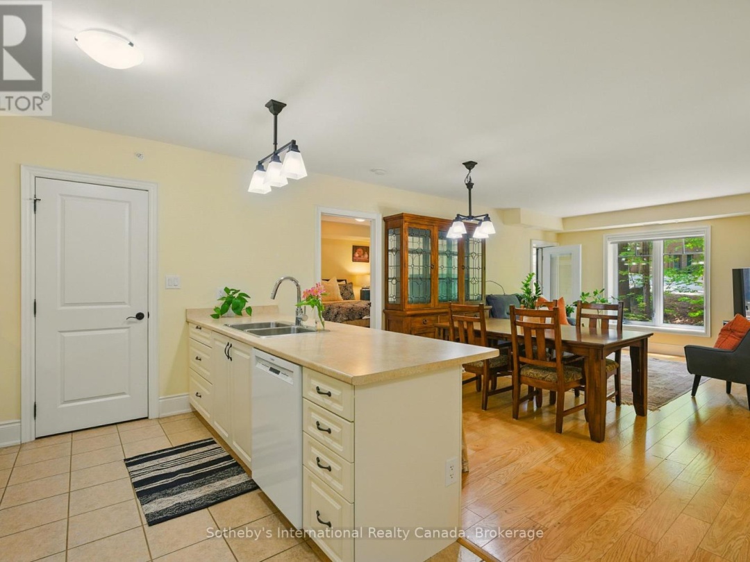 103 - 391B MANITOBA STREET, Bracebridge (Macaulay)