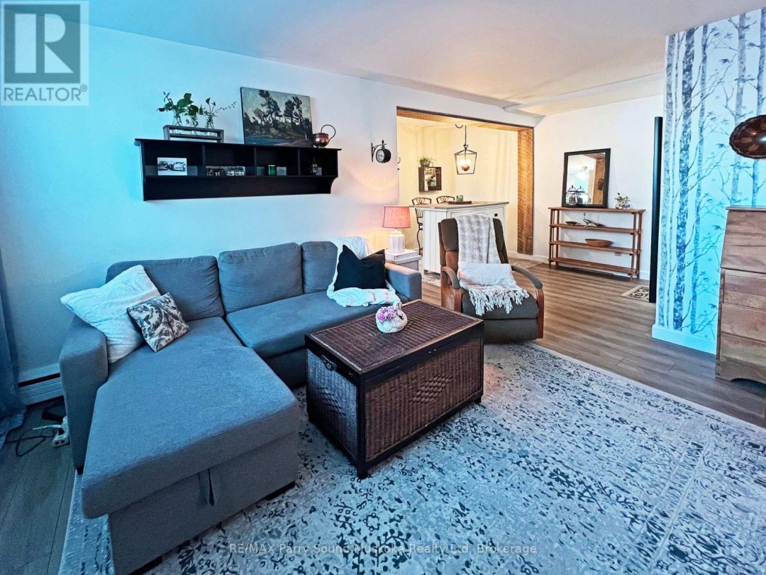 4 - 118 ISABELLA STREET, Parry Sound
