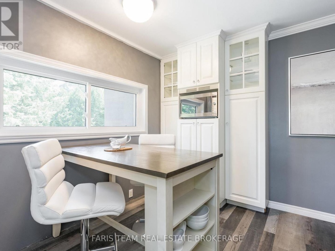 2988 FESSERTON SIDE ROAD, 