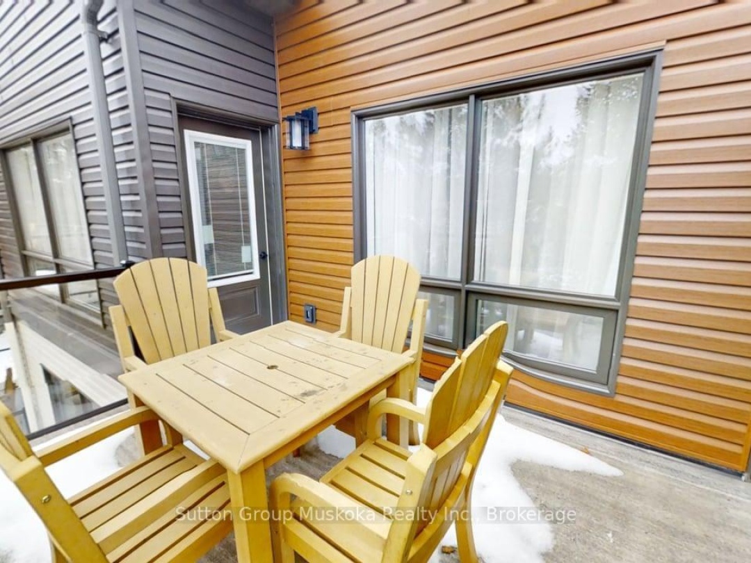 52-305 - 1235 DEERHURST DRIVE, Peninsula Lake