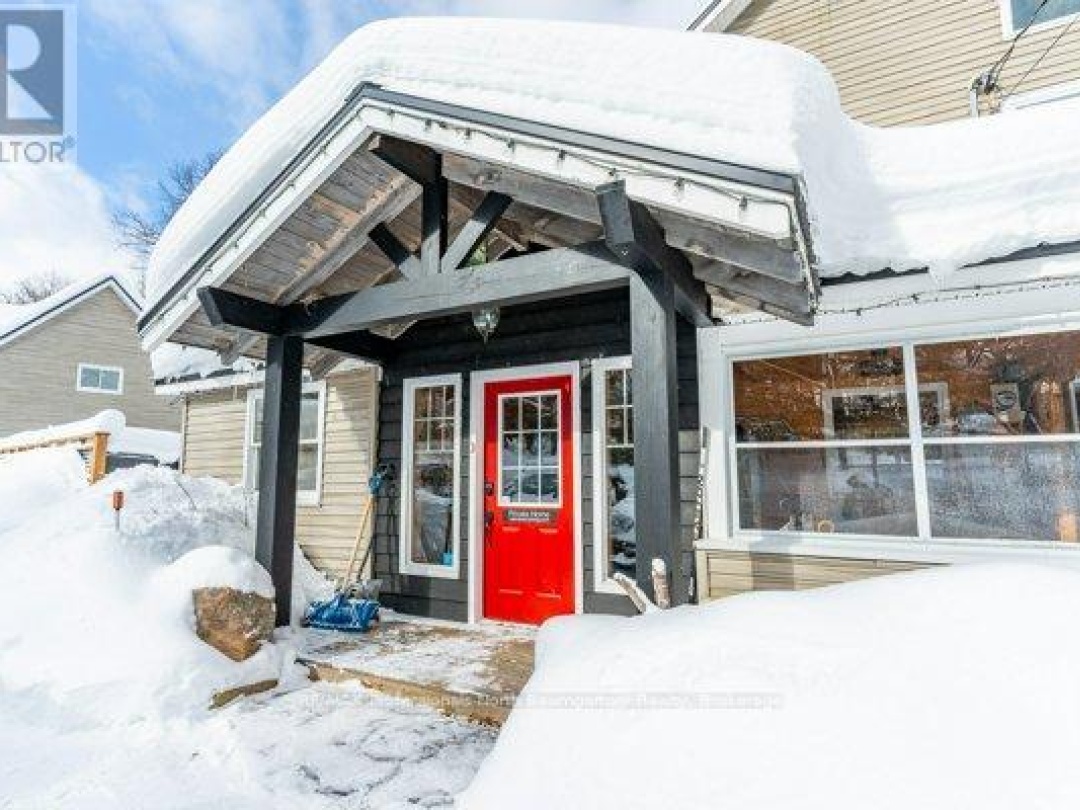 Unit 2 2029 Little Hawk Lake Road, Little Hawk Lake