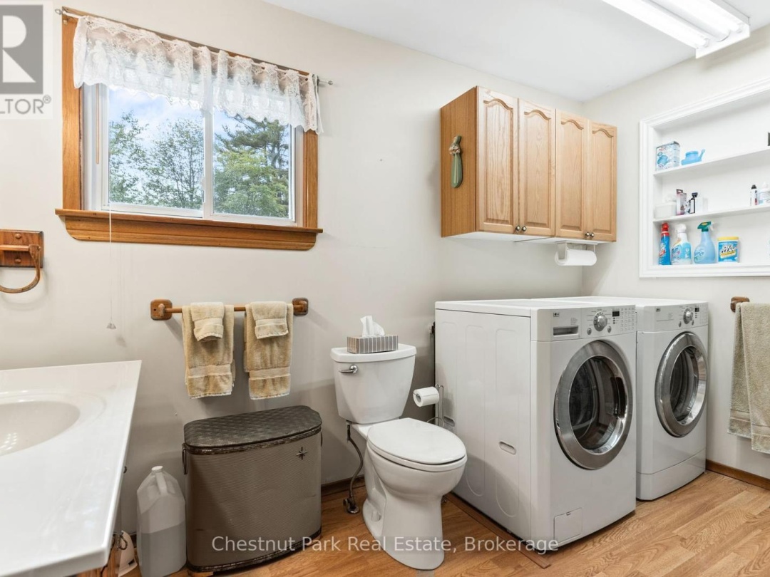 1054 GREEN LAKE ROAD, 