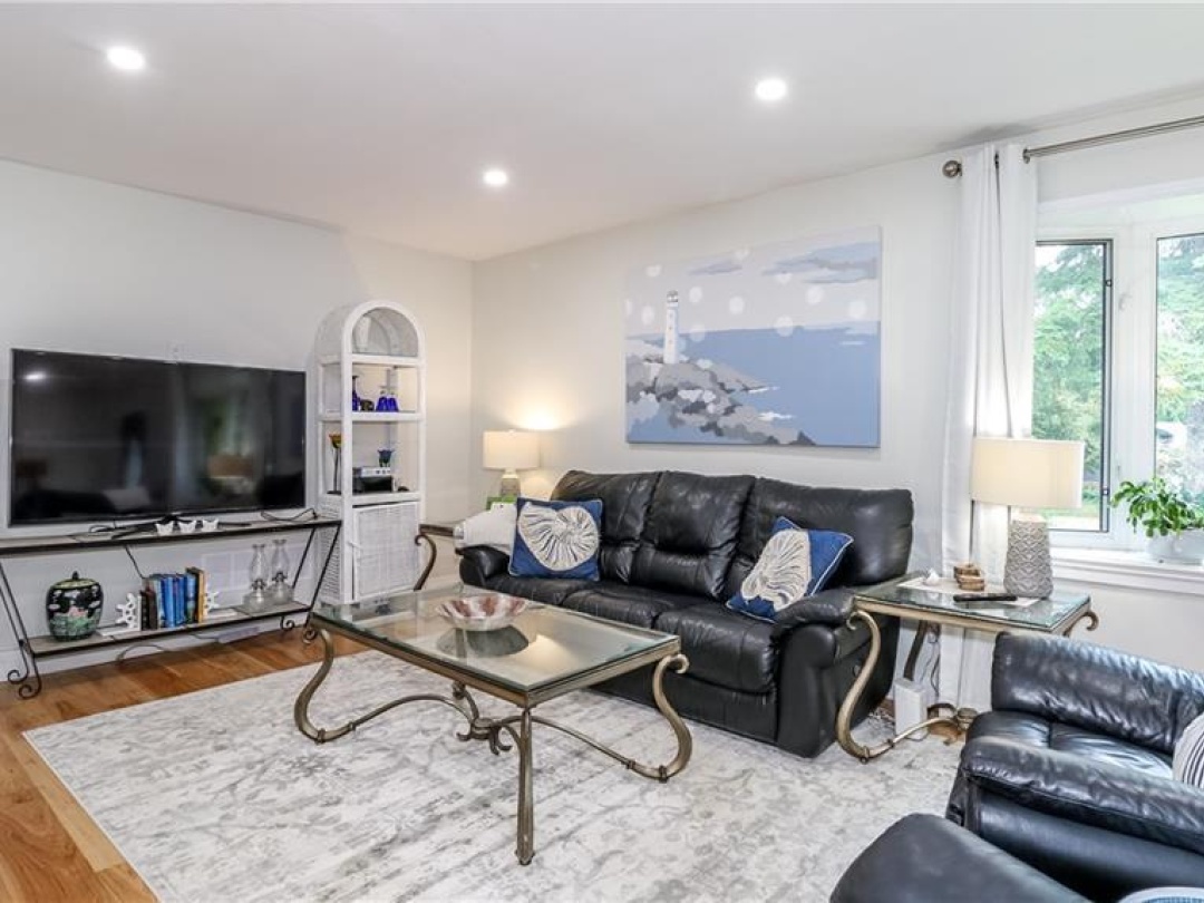 14 CONDER Drive, 