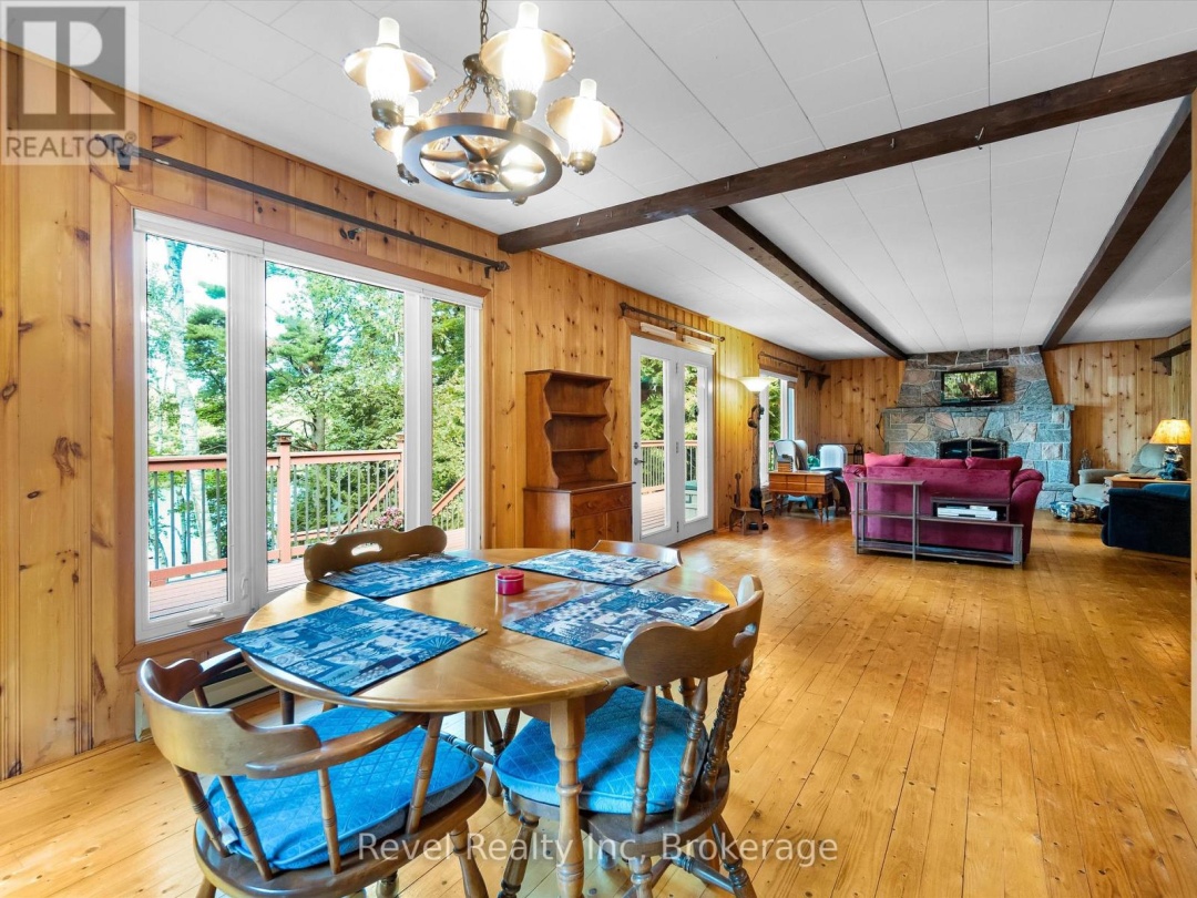 1022 BIRD LAKE CRESCENT, Bird Lake
