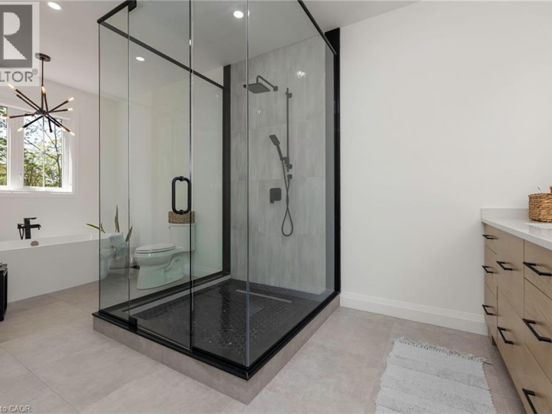 14 ST GEORGES Court, 