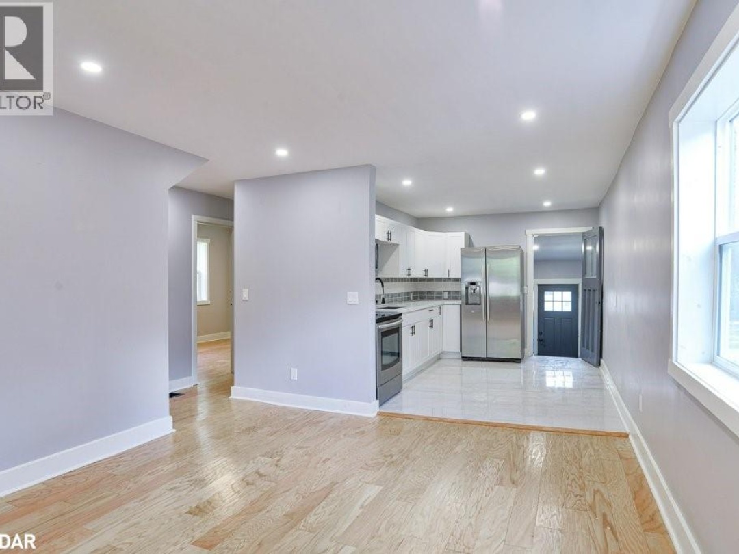 299 MARY Street, 