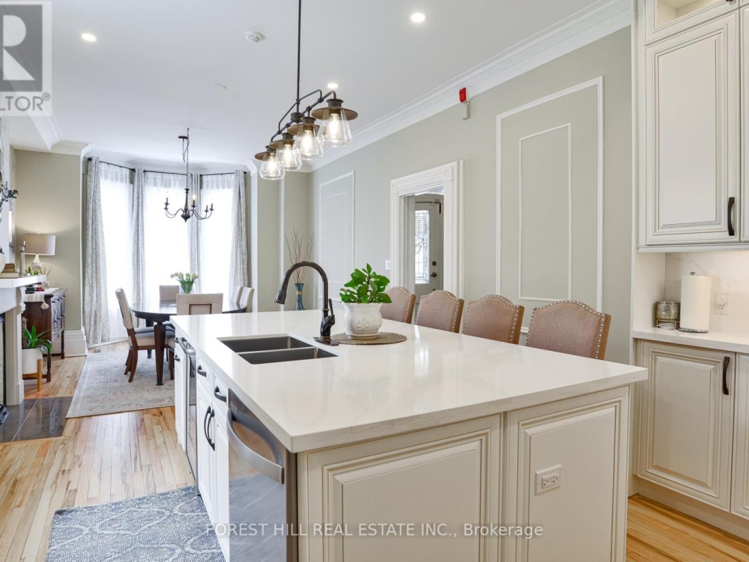 241 MISSISSAGA STREET W, Orillia