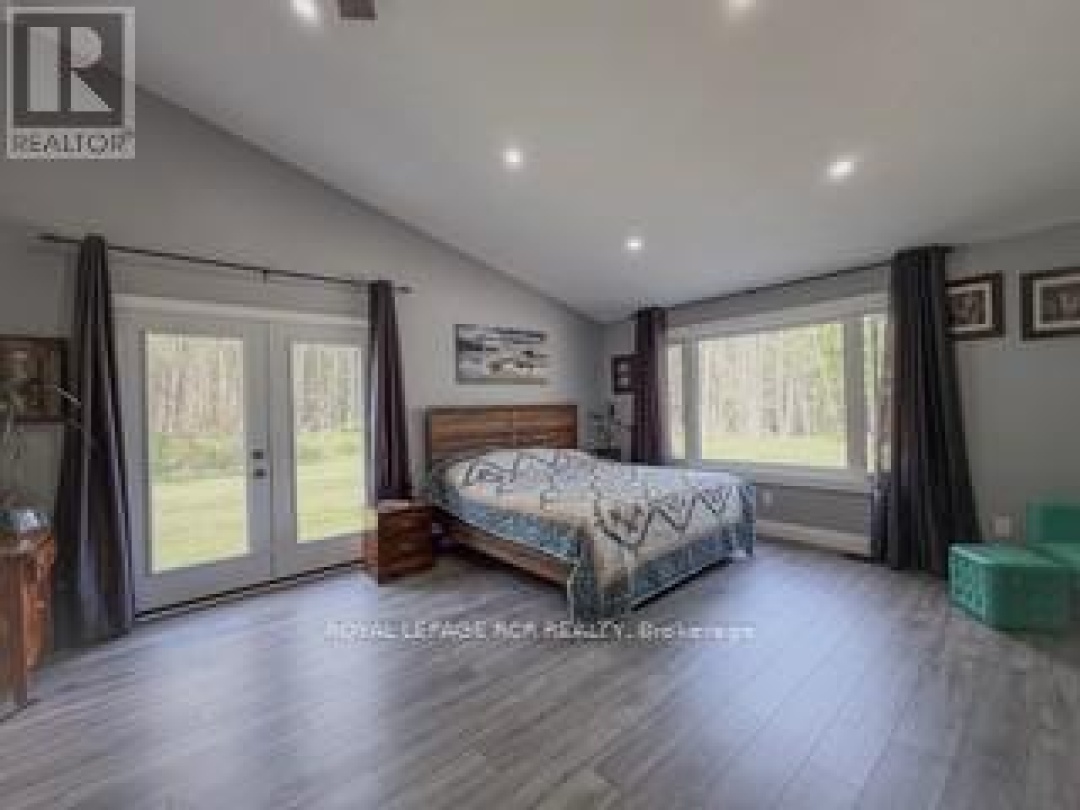 9 LYTLE LANE, 