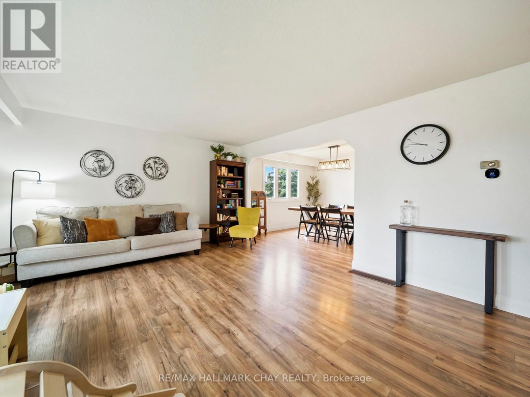 5 DEMONT DRIVE, 