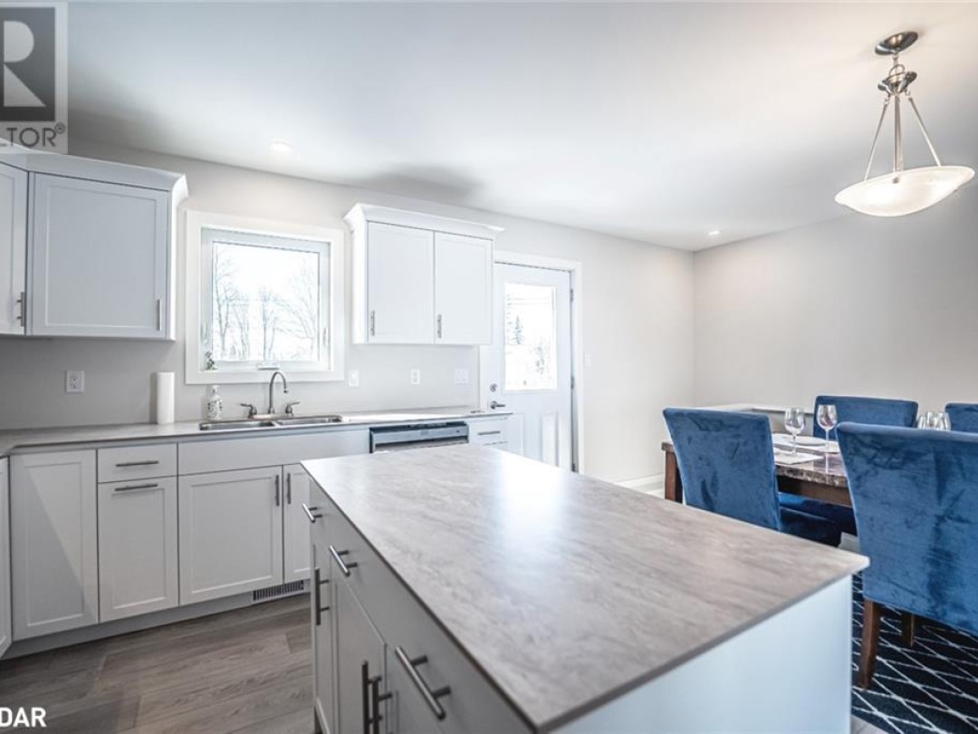 4097 Dalrymple Drive, Dalrymple Lake