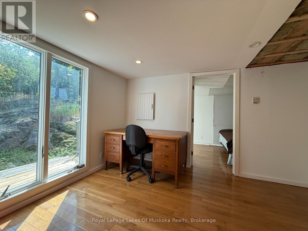 48 KITCHEN ROAD S, 