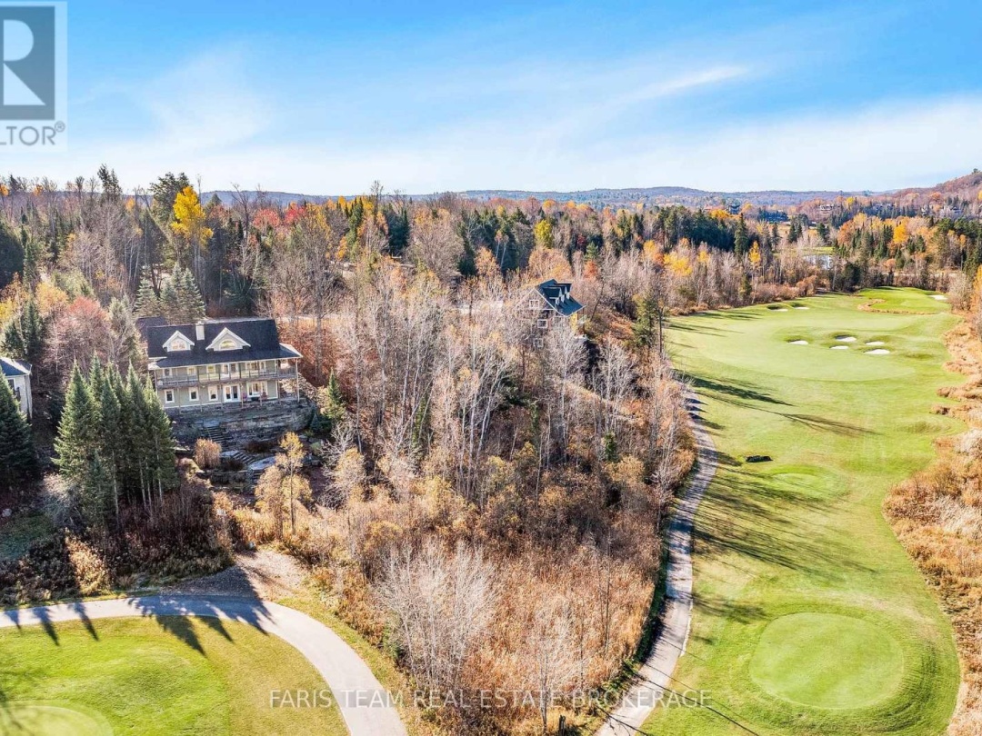 19 DEERHURST HIGHLANDS DRIVE,