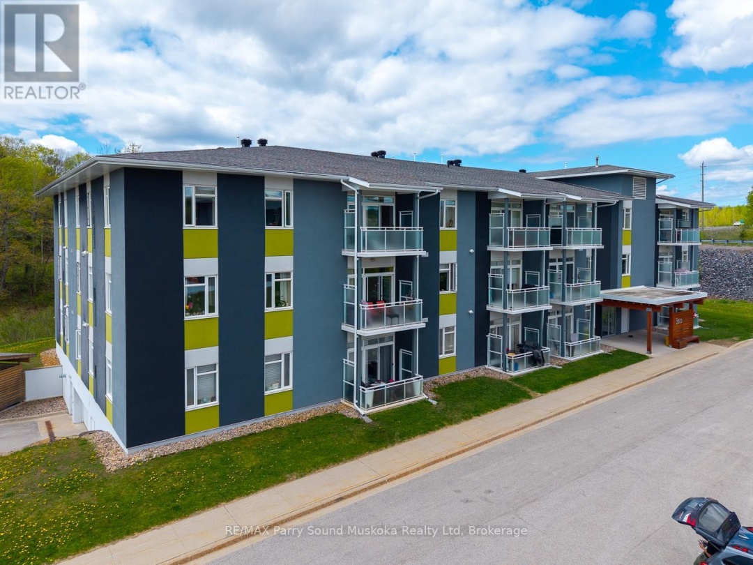 304 20 Silver Birch Court, Parry Sound
