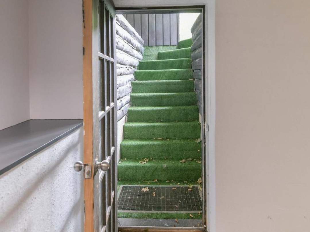 535 HIGH STREET, 