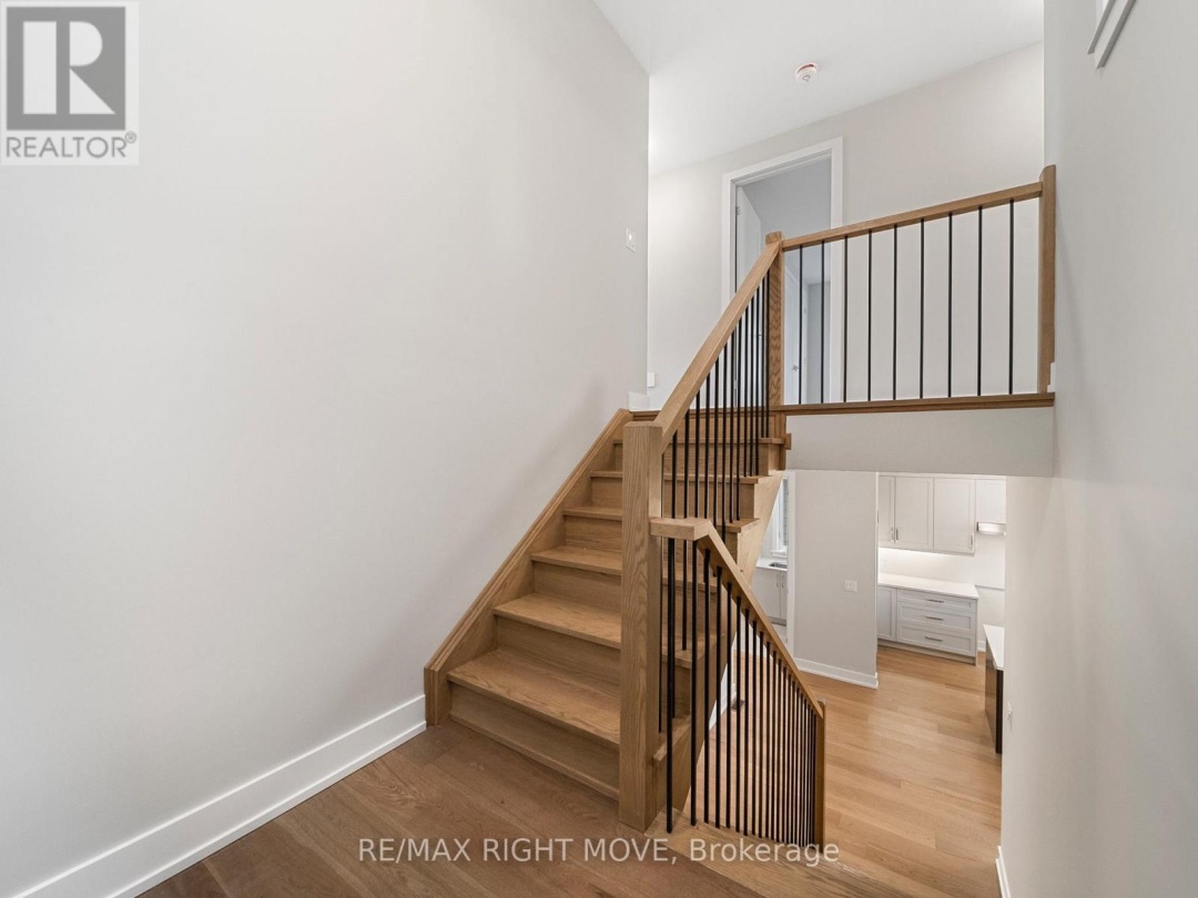 3192 Orion Boulevard, Orillia