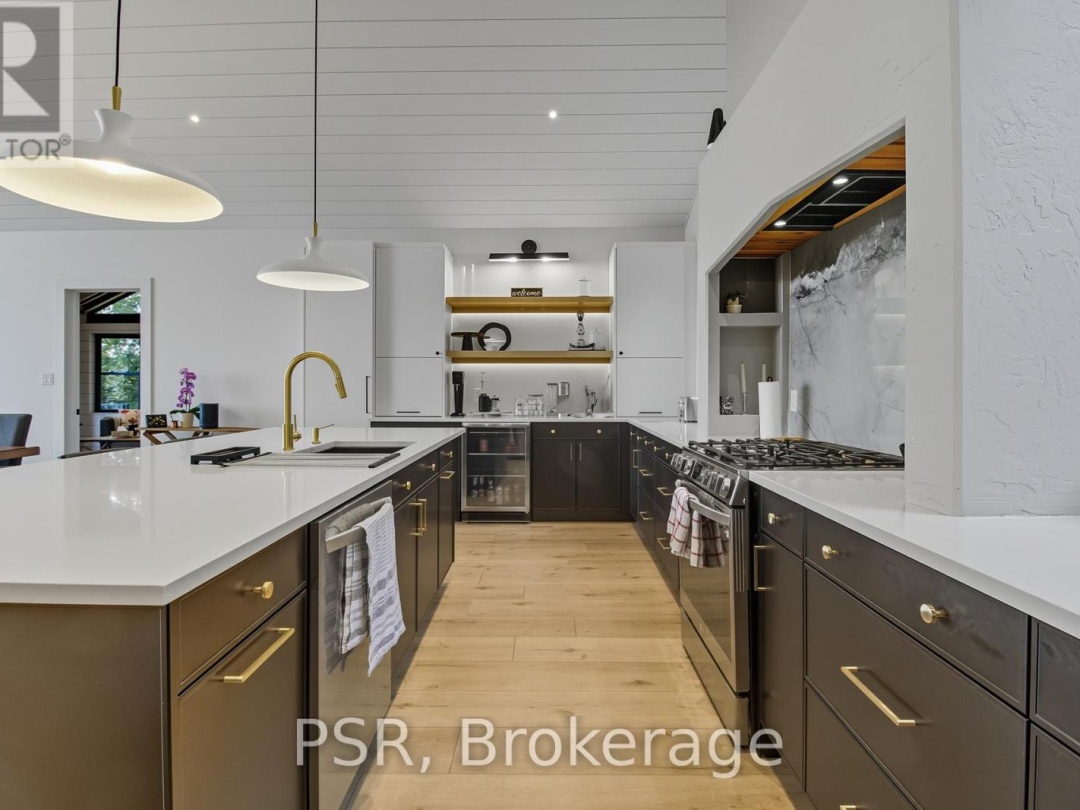 1399 BAYBREEZE LANE, 