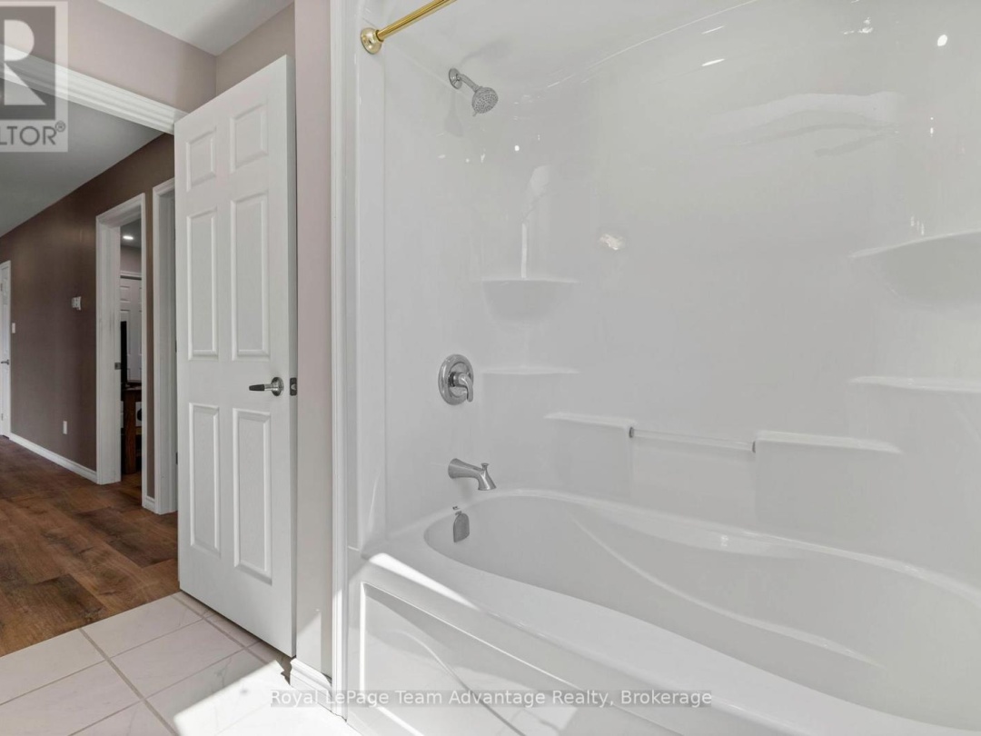 28 Meadowcrest Drive, McDougall
