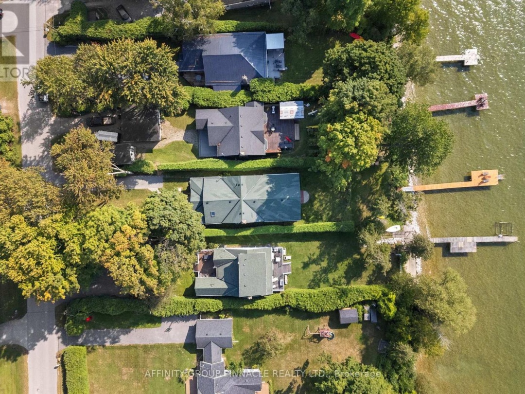 44 Cedar Beach Road, Lake Simcoe