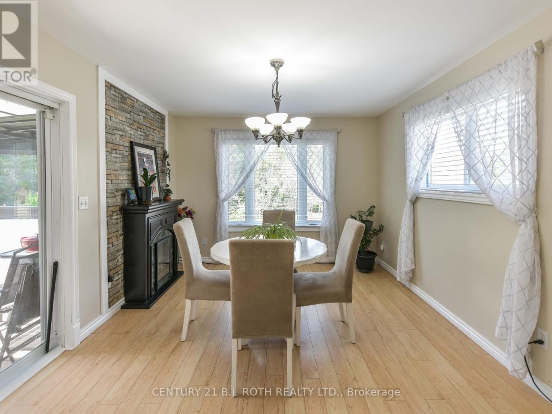 7576 CRONK SIDE ROAD, 