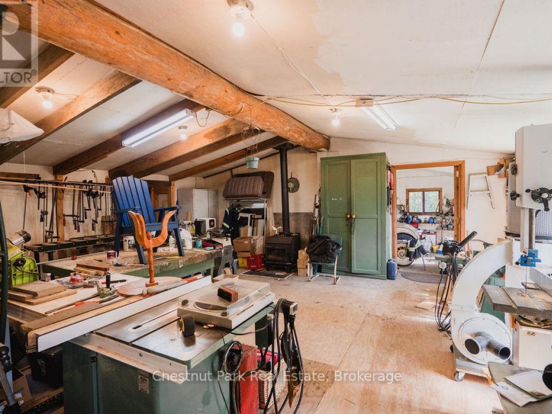 1150 CARLSMOUNT ROAD, 