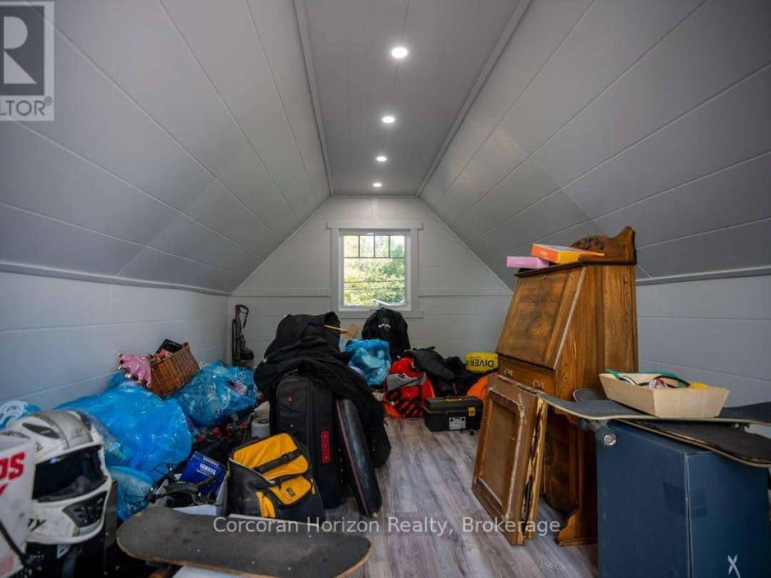 280 Robins Point Road, Georgian Bay
