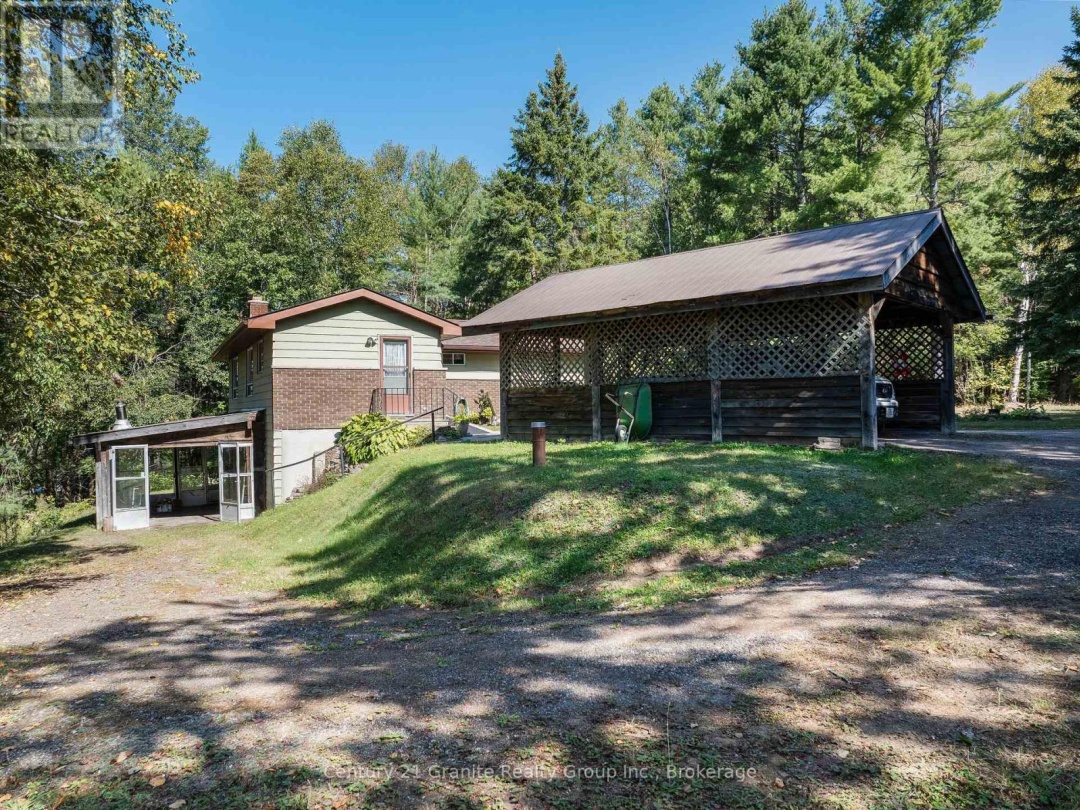 733 BOBCAYGEON ROAD, 