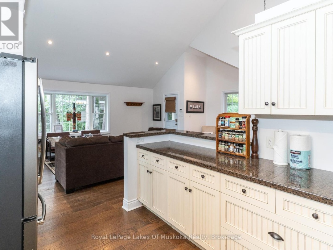 49 PINETREE ROAD, 