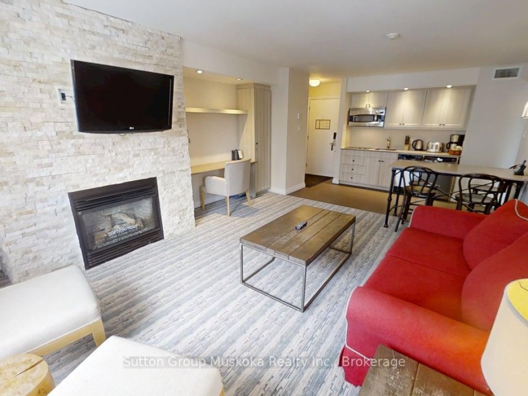 52-305 - 1235 DEERHURST DRIVE, Peninsula Lake