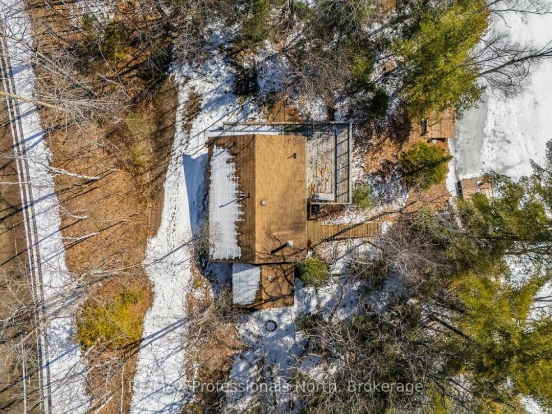 1196 Portage Road, South Portage Lake