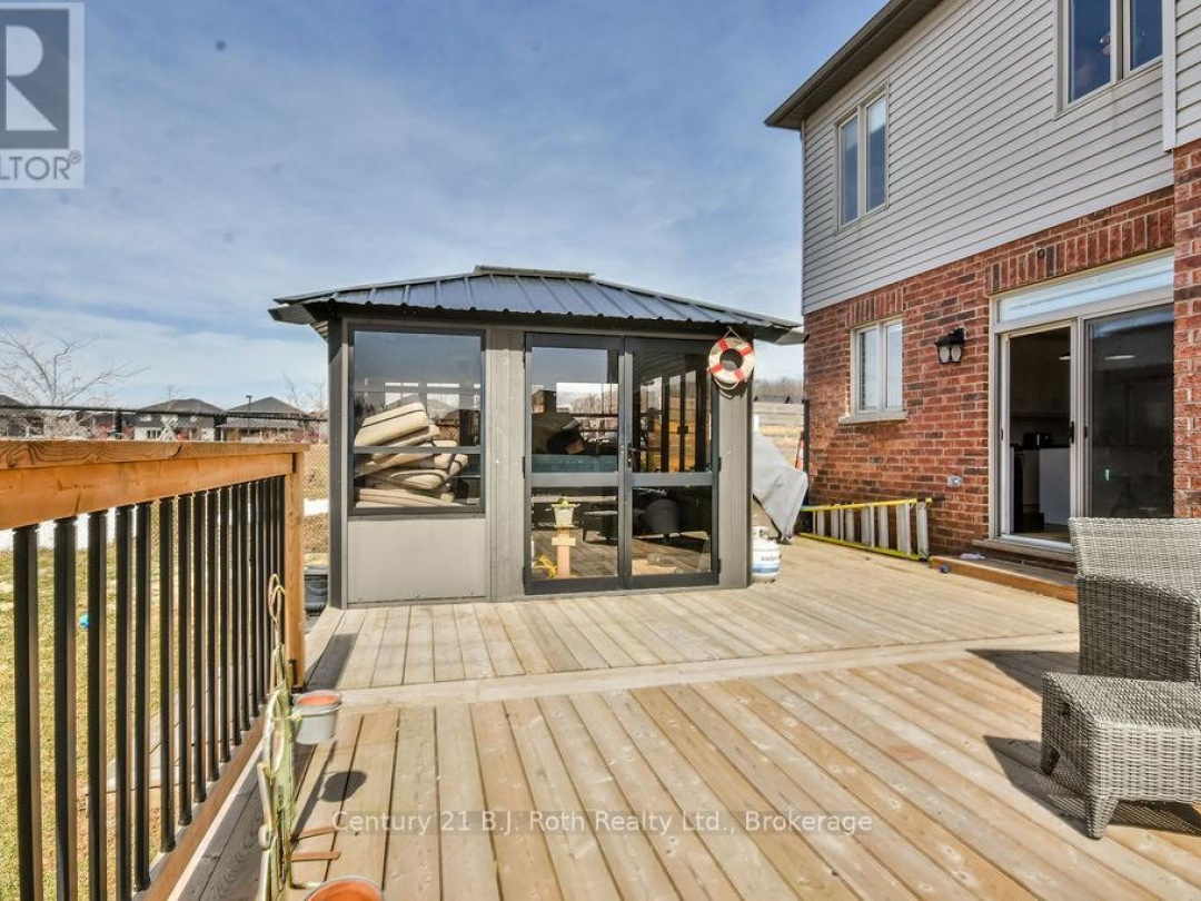 3040 Orion Boulevard, Orillia