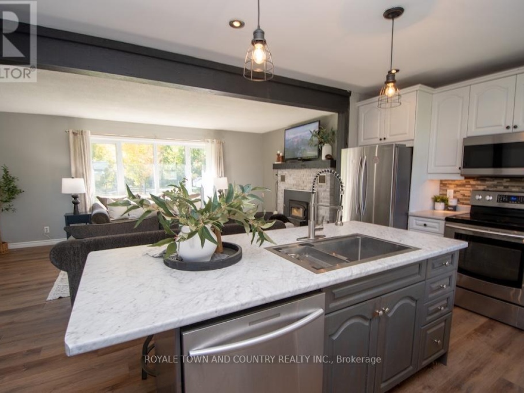 187 SKYLINE ROAD, 