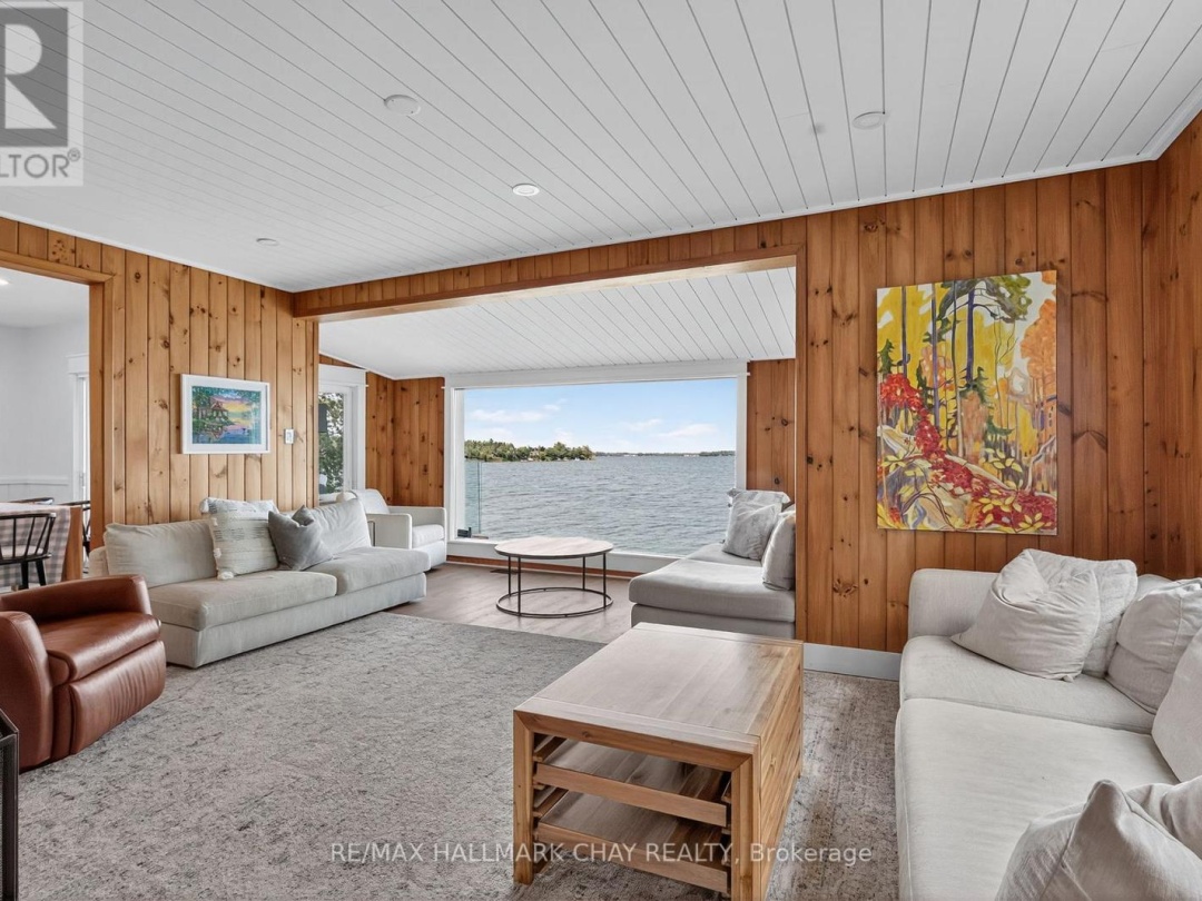 43 MOON POINT DRIVE, 